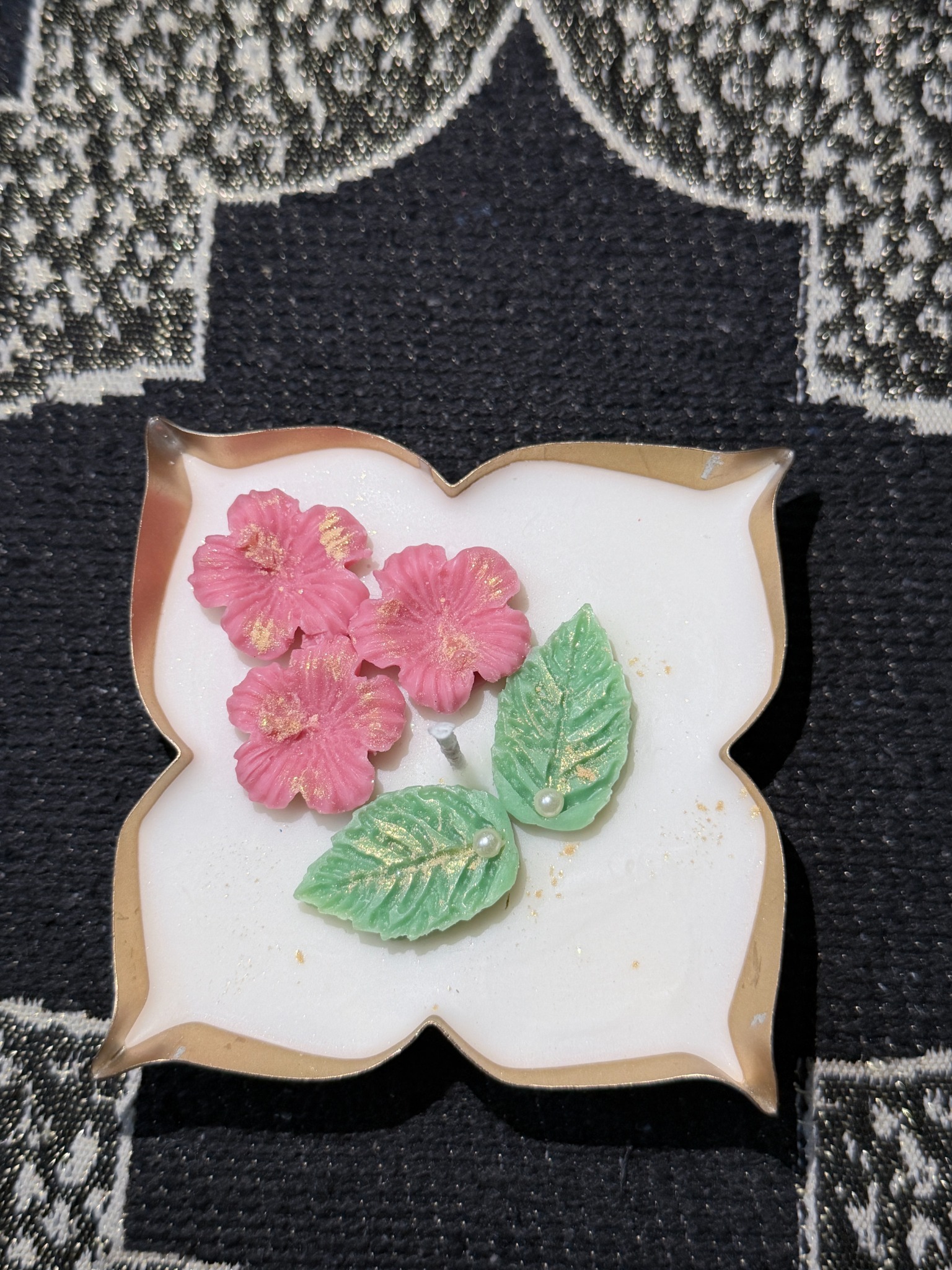 3.5" Four-Leaf Urli by The Sū Edit